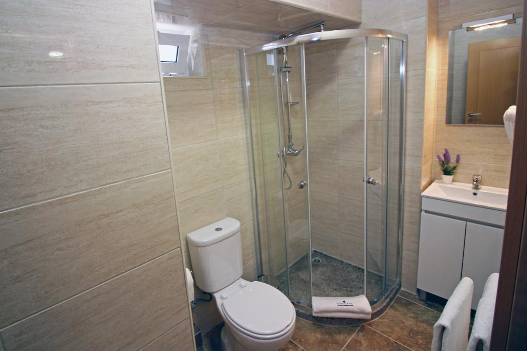 Geresiana Apartamentos Kültér fotó